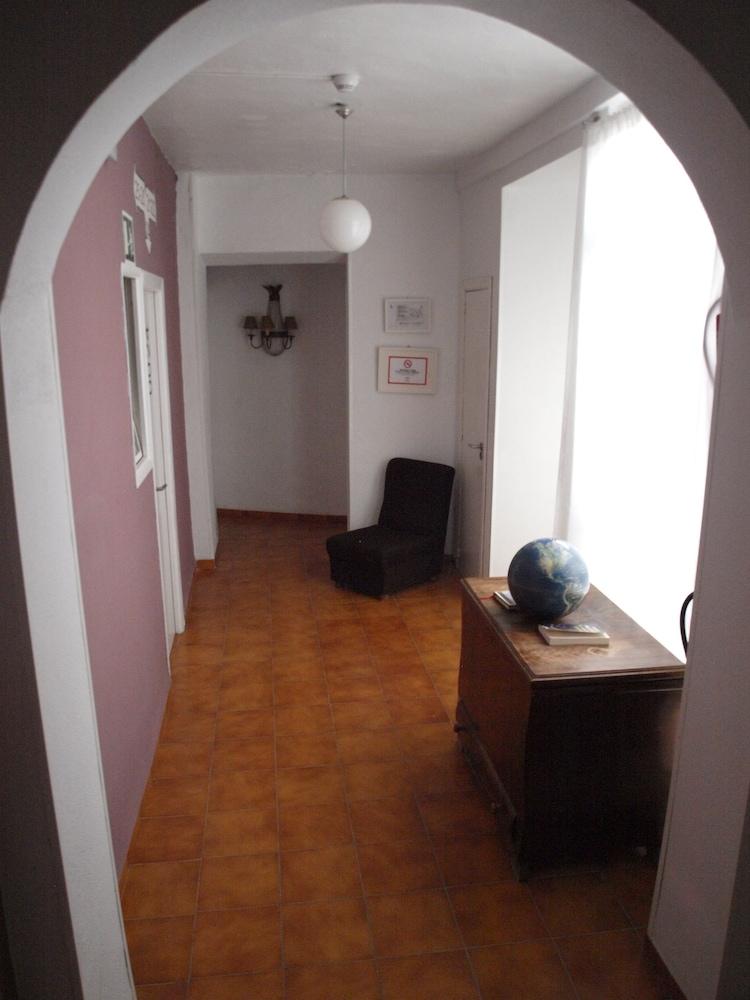 Guest house Arias